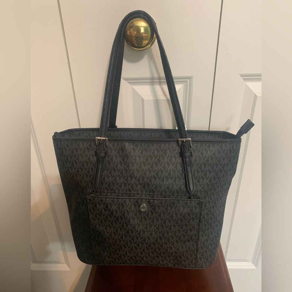 MICHAEL KORS Jet Set Black All Over Print Logo Tote Travel Bag - Picture 2 of 13